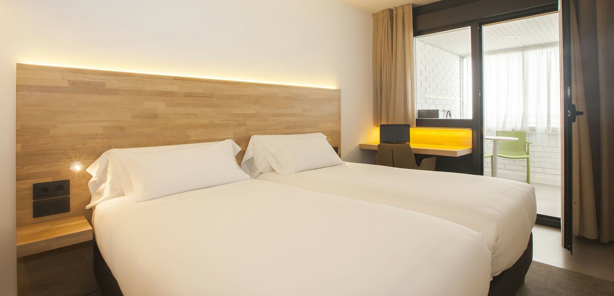 Hotel A 팜플로나 외부 사진
